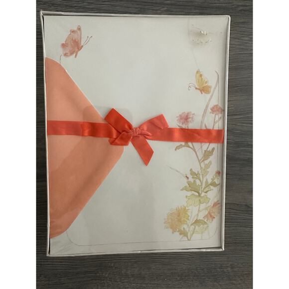 Whiting's Writing Stationery Sociables NEW NIP Pink Floral 30 Sheets 20 Env - Picture 1 of 5